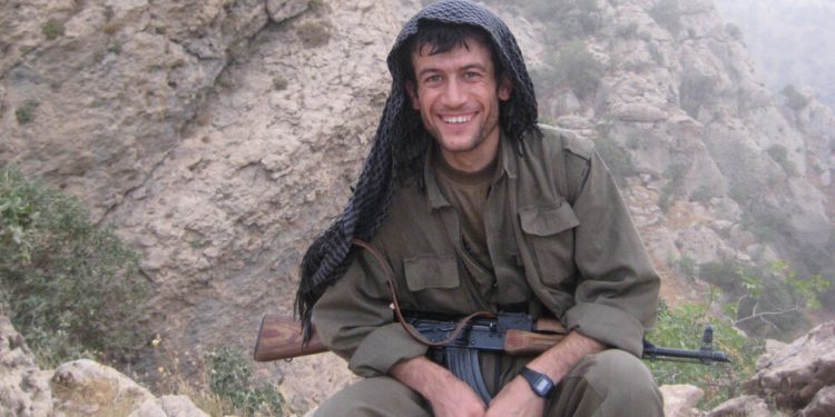 SUR DİRENİŞİNİN BÜYÜK KOMUTANI; HEVAL ÇİYAGER’İN ANISINA