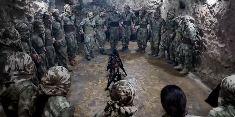 Gerilla’dan, direniş tünellerinde Newroz’u kutlaması