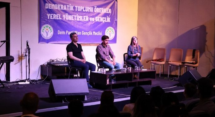 Wan’da gençlik buluşması: Gençlik yalnızca bugünün değil yarının da belirleyicisi olacaktır!