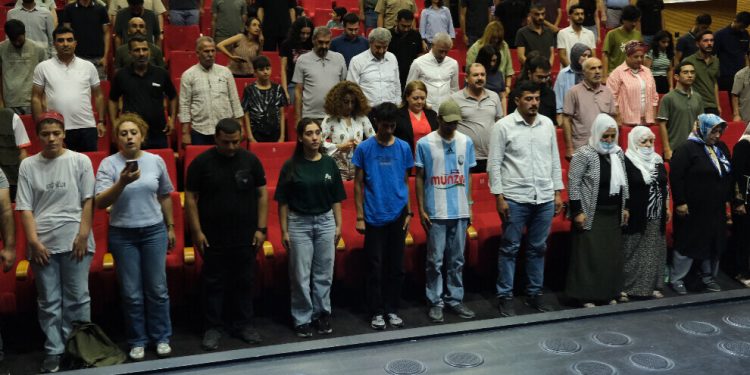 Amed ve Wan’da Gençlik Çalıştayı