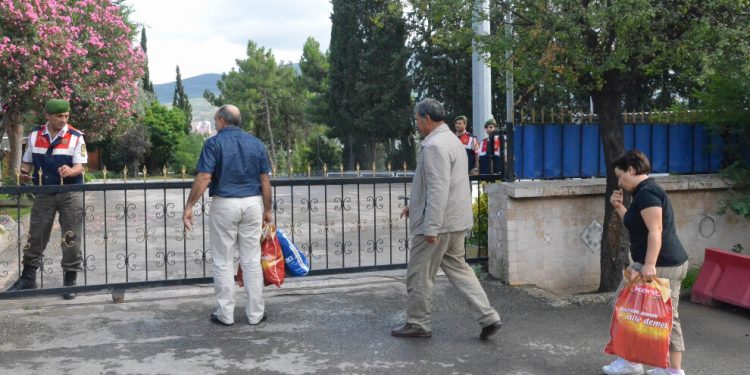 İmralı’da tutsaklar aileleriyle görüştü