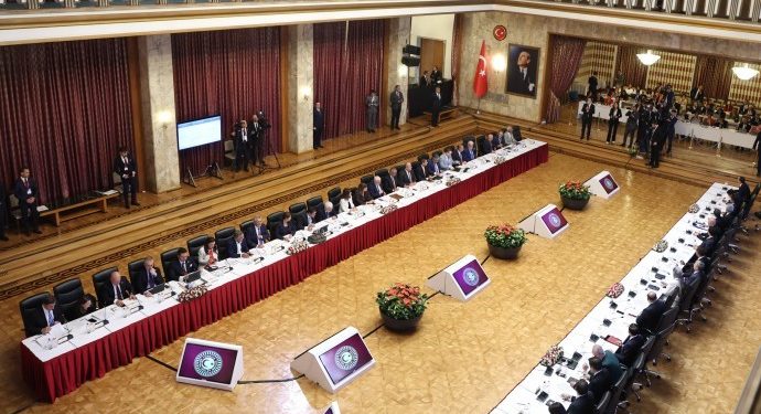 Komisyon Gençlik ve Kadın Örgütlerini Dinleyecek