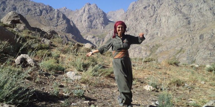 Karayılan: “Heval Emine Duruşuyla, Katılımıyla, Emeğiyle Örnek Bir Yoldaştı”