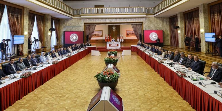 İmralı’dan Dönen Meclis Komisyonu’ndan Açıklama