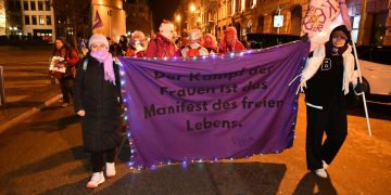 Frankfurt’ta 25 Kasım Eylemi: “Jin, Jiyan, Azadî ile Kendimizi Savunacağız”