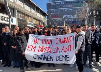 Wan Dem Parti Gençlik Meclisi’nden Kaçırılmaya Ve İşkenceye Karşı Protesto