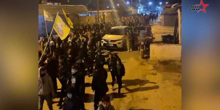 Maxmur’da Yüzlerce Genç Rojava İçin Seferberliğe Hazır