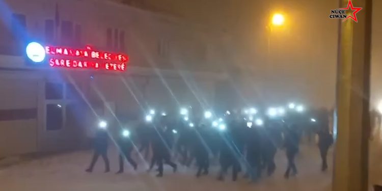 Yurtsever Gençlik Öncülüğünde Kop’ta Rojava İçin Yürüyüş