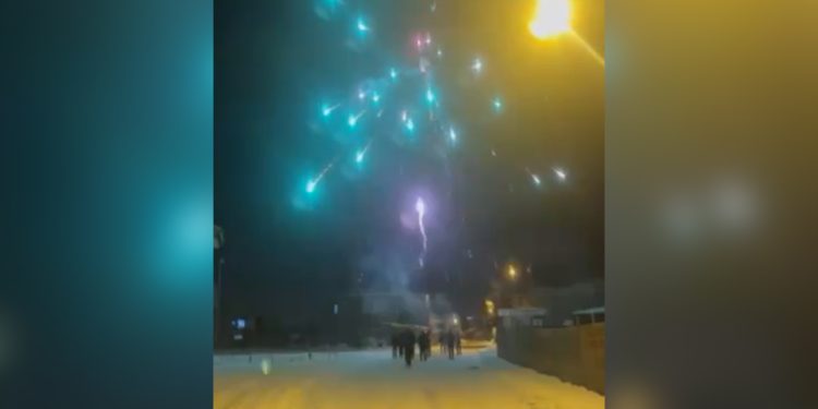 Wan’da Gençlerden Rojava İçin Eylem