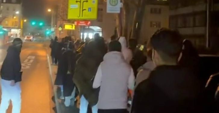 Avrupa da yaşayan Gençler Rojava ile dayanışmaya devam ediyor