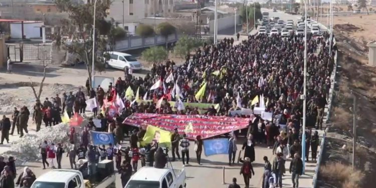Tabka’da Şêxmeqsûd ve Eşrefiyê’ye Destek Yürüyüşü