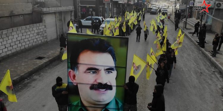 Hesekê’de Gençler 15 Şubat Komplosunu Protesto Etti